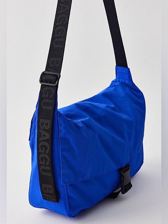 BAGGU Handbags - BAGGU Nylon Messenger Bag Blue